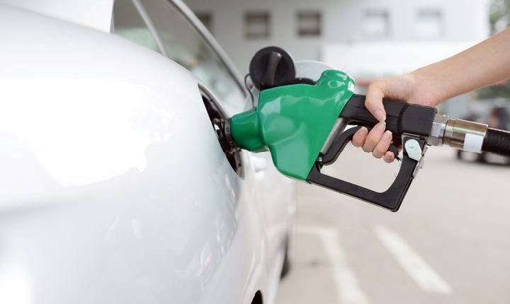 A pedido de Haddad, governo desiste de prorrogar isenção de impostos sobre combustíveis