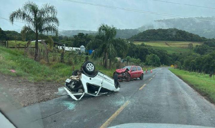 Acidente entre dois veículos é registrado na SC-155 em Xavantina