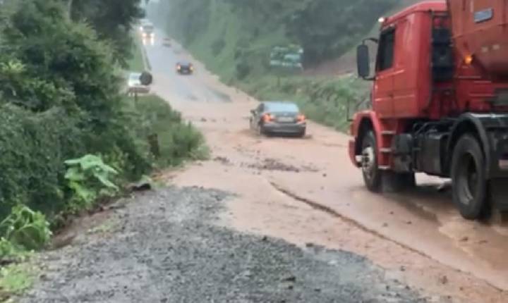 Alto volume de chuva em Linha das Palmeiras