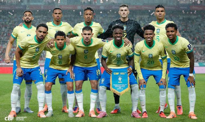 Brasil goleia a Coreia do Sul por 5 a 0 em amistoso com homenagem a Pelé