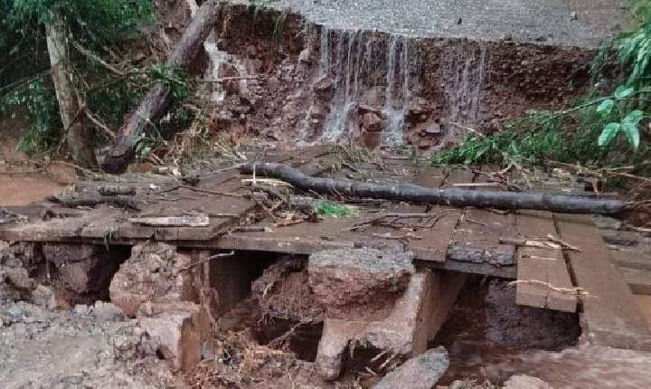 Chuva forte causa estragos e interdita estradas em Xavantina