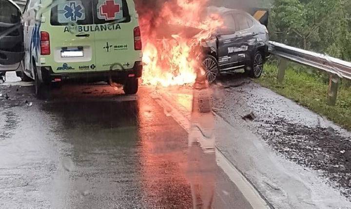 Colisão com incêndio é registrada na BR-153 entre Irani e Concórdia