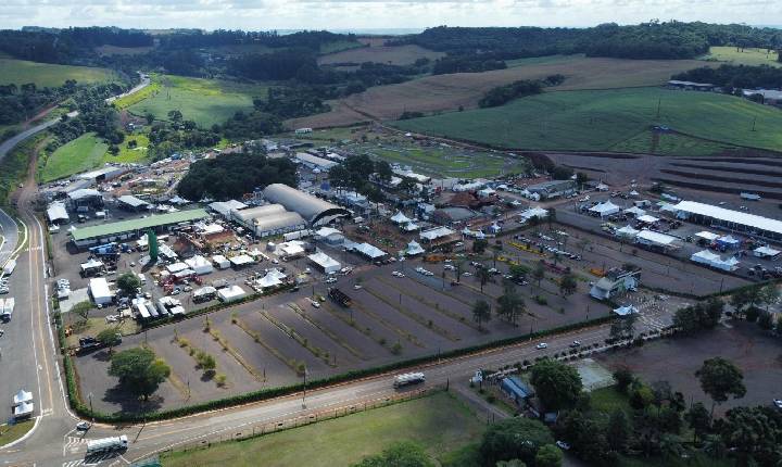 Cresol confirma presença na EXPOFEMI 2026 com ações especiais e foco no relacionamento com a comunidade