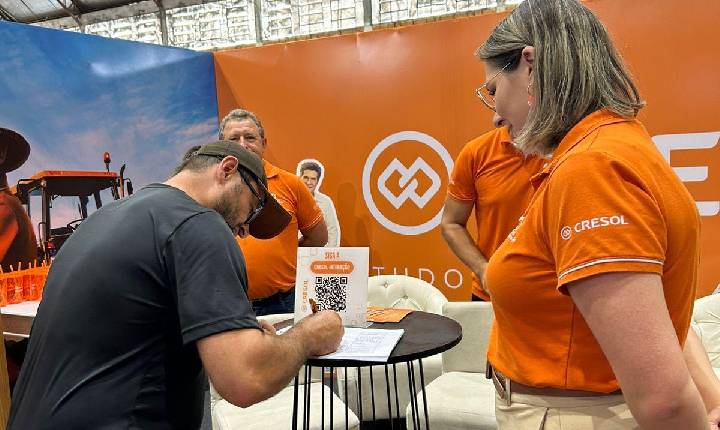 Cresol Interação destaca cooperativismo na Expo Lindóia 2026