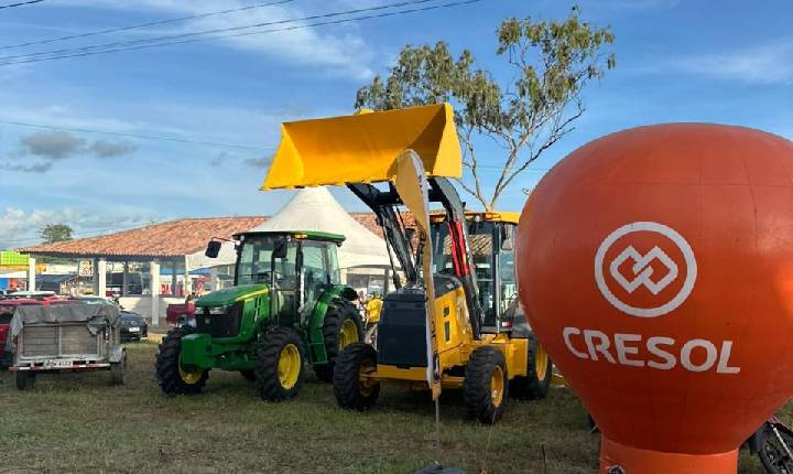 Cresol marca presença na 25ª Expoleite em Pernambuco