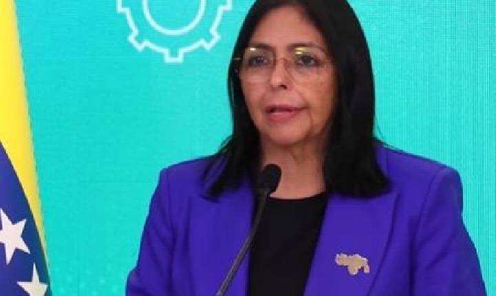 Delcy Rodríguez toma posse como presidente interina da Venezuela
