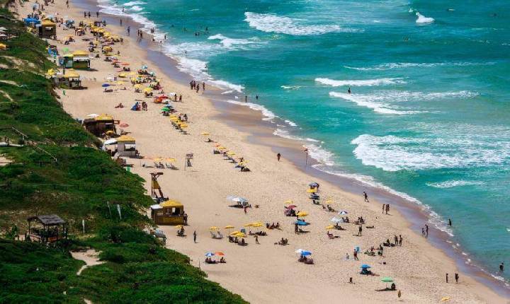 El Niño forte provoca verão com temperatura acima da média em SC