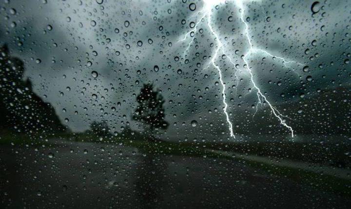 Frente fria traz risco de temporais em Santa Catarina entre segunda e quarta-feira