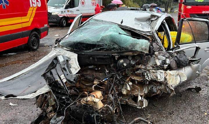 Homem de 53 anos morre em grave acidente na BR-282 na tarde deste domingo