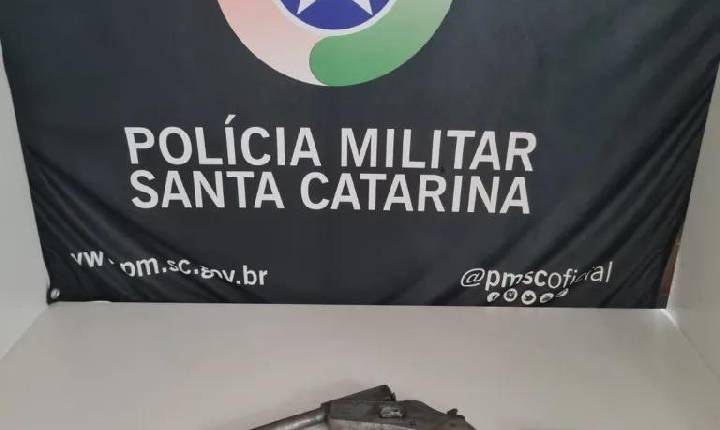 Homem é preso com arma de fogo e drogas em Concórdia