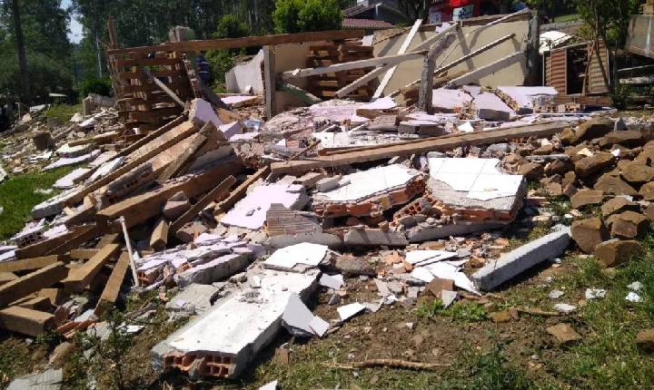 Homem morre ao ser atingido por estrutura de concreto no Oeste do Estado