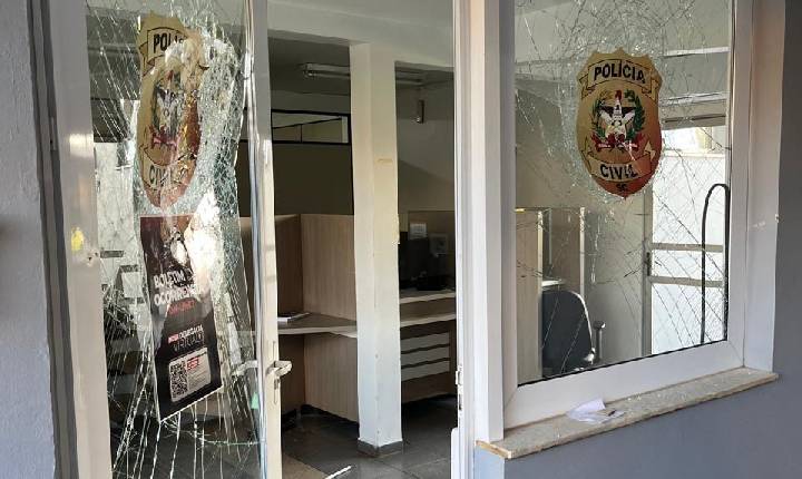 Jovem de 19 anos é preso em flagrante após depredar delegacia em Xanxerê