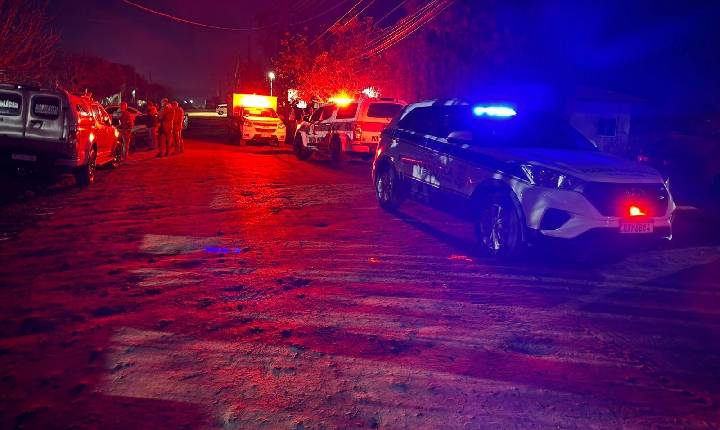 Jovem é encontrado morto com ferimentos no peito em Ipuaçu