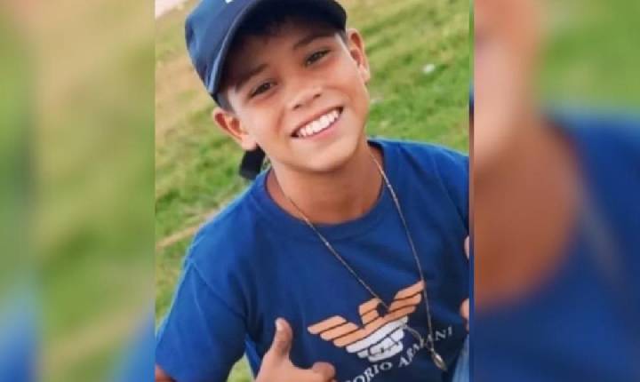 Menino de 12 anos morre afogado enquanto nadava com amigos em rio