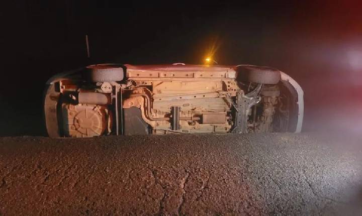 Motorista cai em buraco no acostamento da SC-283 em Arvoredo