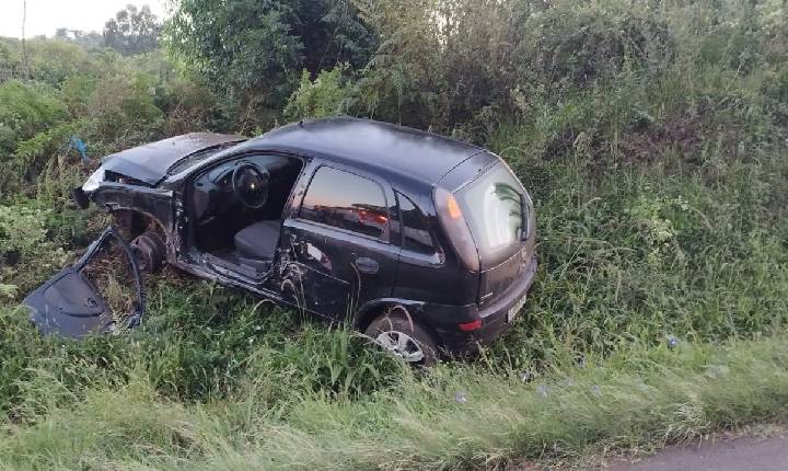 Motorista é socorrido inconsciente após colisão entre veículos em Ponte Serrada