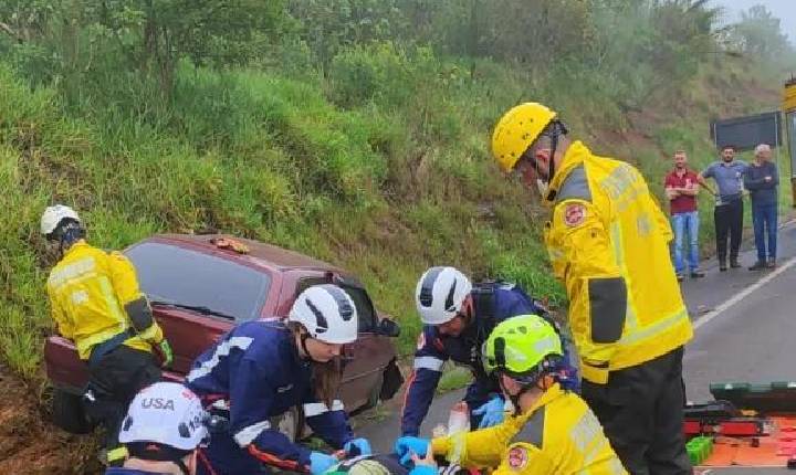 Mulher fica ferida em acidente na SC-283 em Chapecó, na saída para Seara
