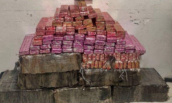 Operação envolvendo PM e PRF apreende mais de 230 kg de maconha em SC