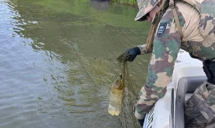 PMA de Chapecó faz apreensão de redes de pesca no rio Uruguai