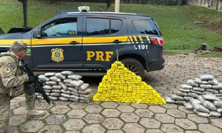 PRF apreende quase 200 quilos de drogas e recupera veículo roubado na BR-282
