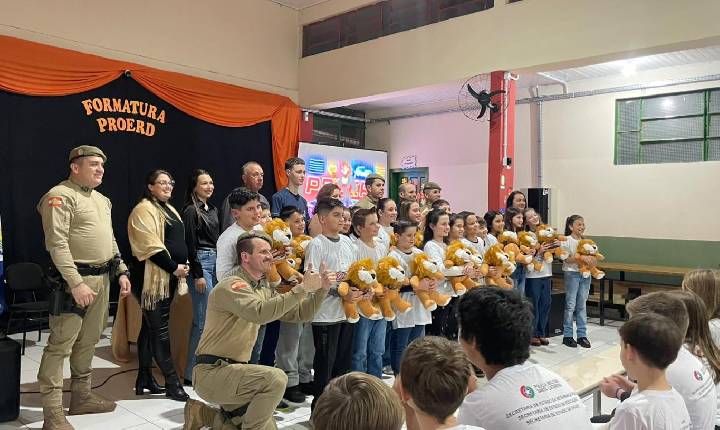 PROERD forma 40 alunos em Xavantina e reforça a importância da prevenção e da cidadania