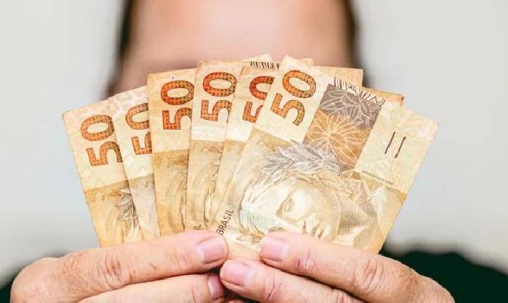 Renda dos catarinenses cresce 20,3% entre 2022 e 2024