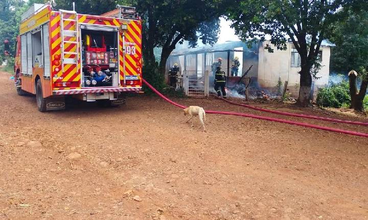 Residência é destruída por incêndio em Xanxerê