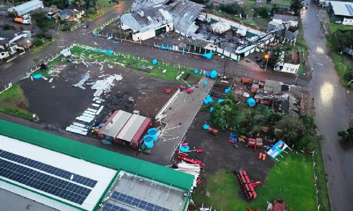 Rio Grande do Sul tem microexplosão e ao menos 19 municípios atingidos por temporais