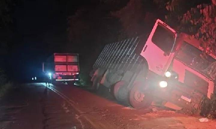 Saída de pista deixa motorista gravemente ferido na SC-283, em Seara