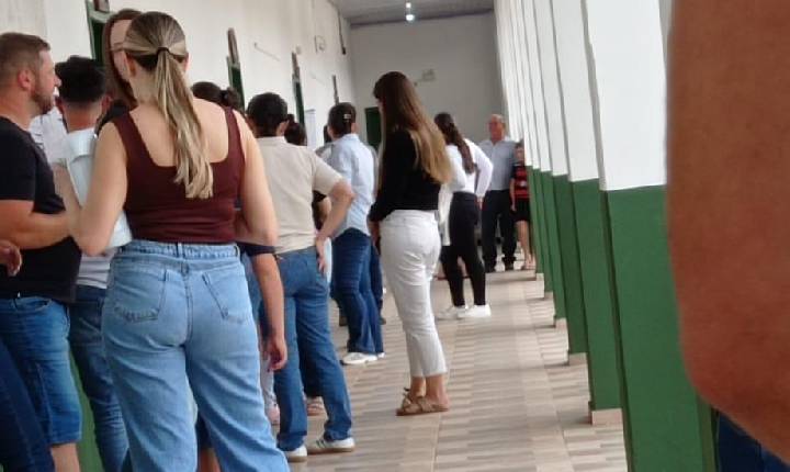 Xavantina registra movimento intenso e filas durante as eleições  neste domingo