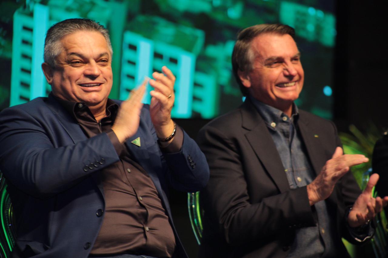Presidente Bolsonaro fala a empresários em Chapecó