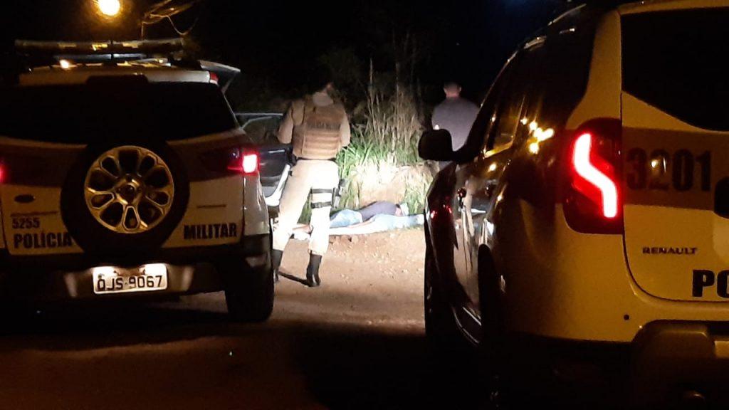 Perseguição policial termina em tiros e dois homens detidos em Chapecó