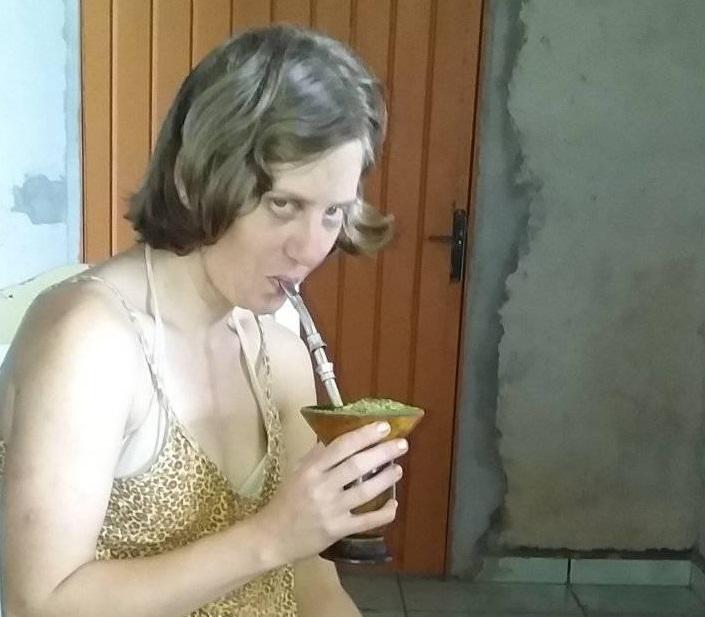 Identificada mulher que morreu após ser atingida por pneu de trator no Oeste de SC