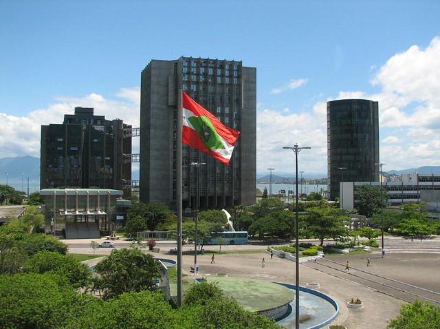 TJ mantém multa e dever de indenizar para bioquímica que desviou materiais públicos em Ipumirim