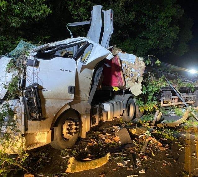 Identificada a vítima fatal de acidente envolvendo carreta de Concórdia