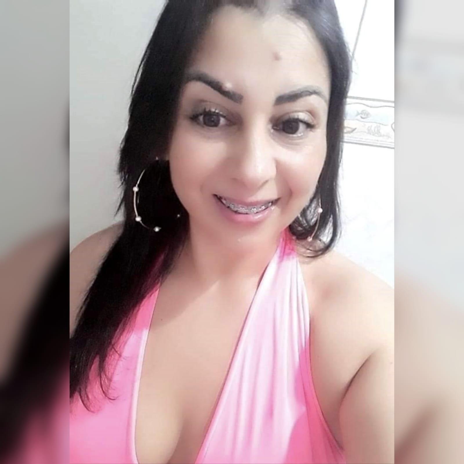 Mulher que foi morta com 6 tiros estava saindo para trabalhar em Xaxim