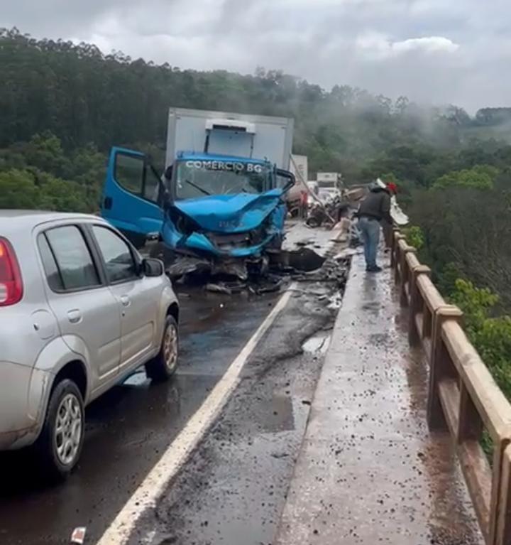 Acidente deixa um óbito e cinco feridos em ponte no Oeste de SC
