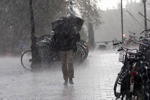 Atenção: Defesa Civil alerta para chuva volumosa entre domingo (09) e terça-feira (11)