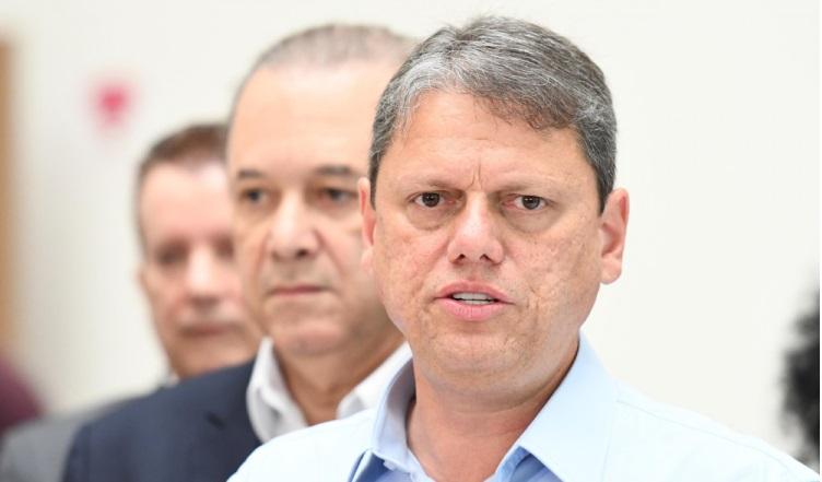 Candidato ao Governo sofre atentado