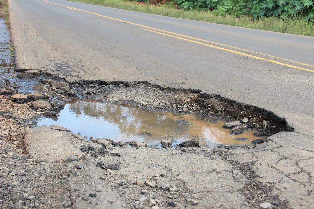 Chuva agrava situação das rodovias da região