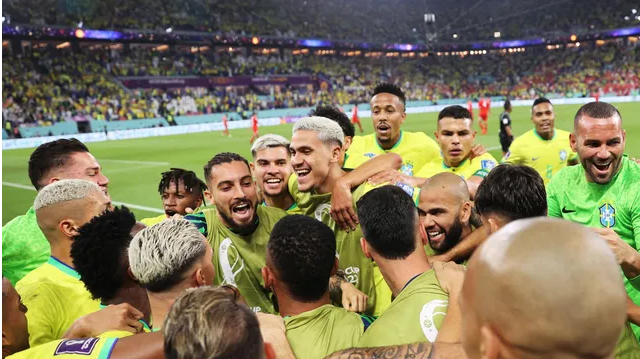 Brasil vence a Suíça e garante vaga nas oitavas da Copa do Mundo