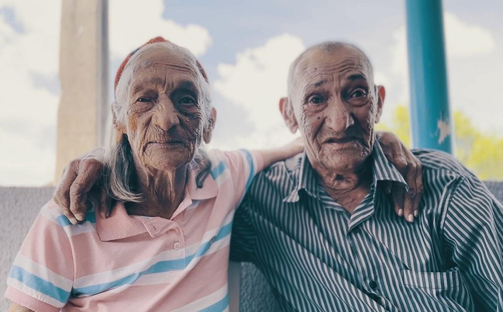 Irmãos de 89 e 90 anos se reencontram em Ponte Serrada depois de 70 anos