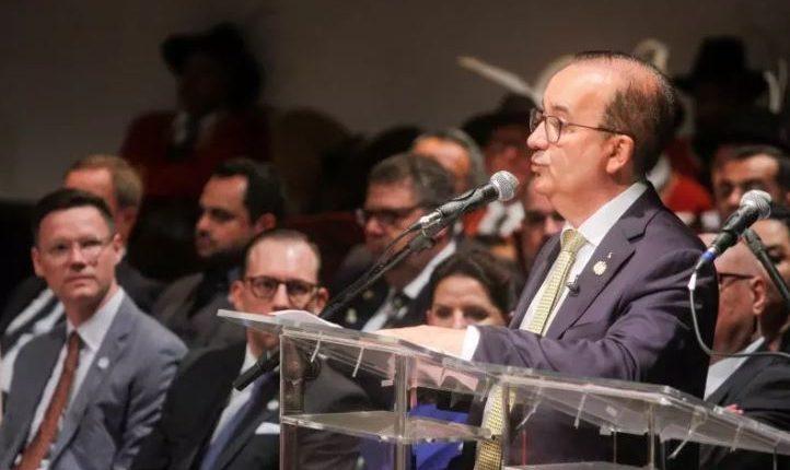 Jorginho Mello exonera mais de 1,5 mil cargos comissionados da gestão Moisés