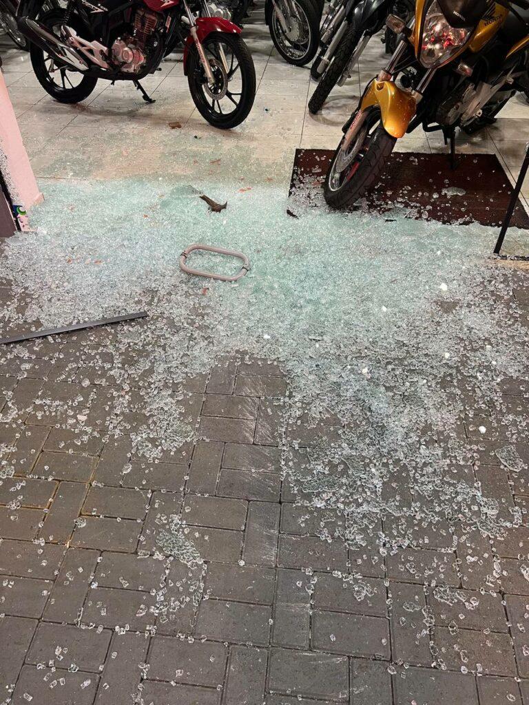 Em menos de 24h, quatro motocicletas são furtadas da mesma empresa em Chapecó