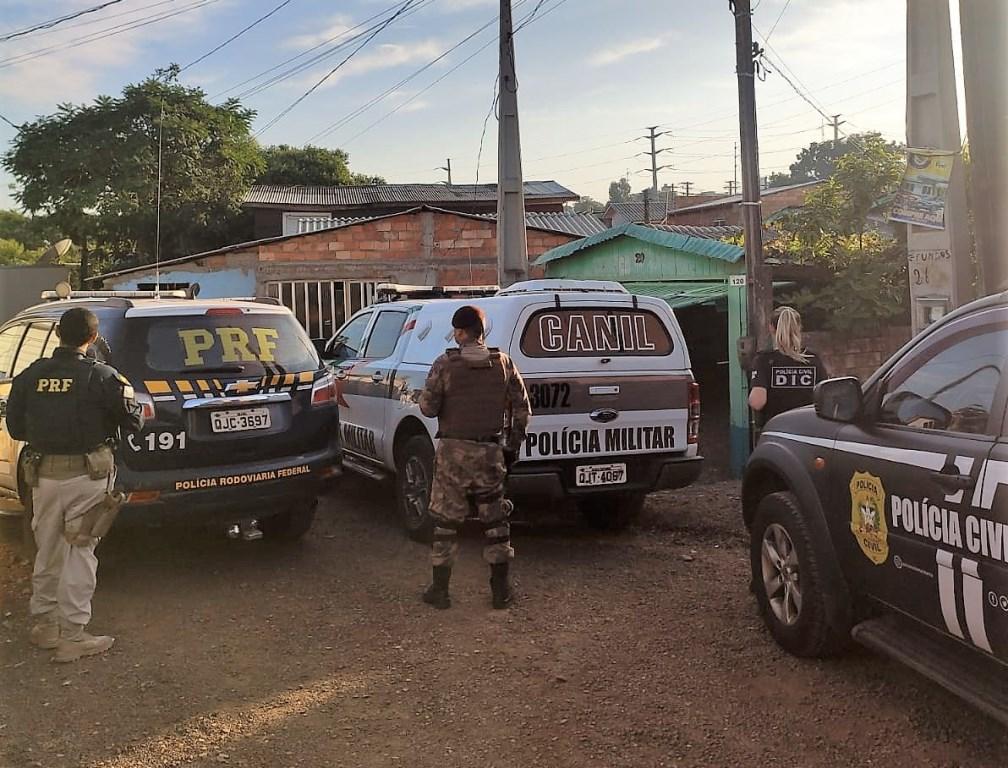 Mandados são cumpridos no Oeste durante megaoperação com mais de 300 policiais