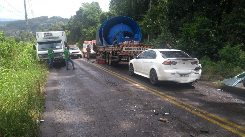 Ultrapassagem indevida provoca acidente com cinco veículos na SC-283 em Seara