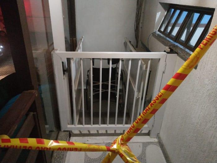 Idoso morre prensado por elevador em casa de repouso