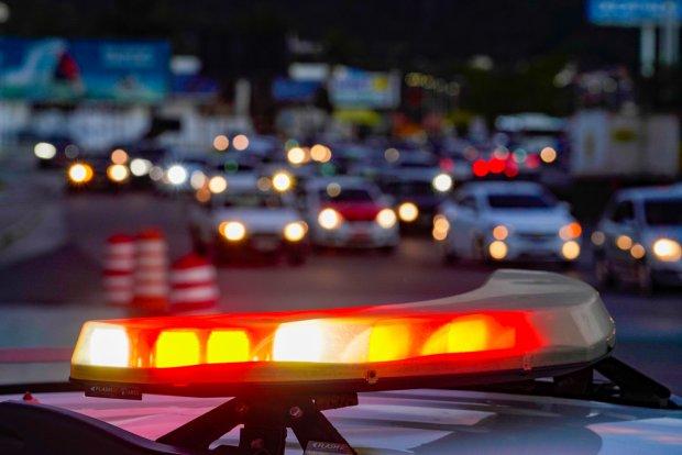 Jovem é morto a tiros dentro de casa em SC