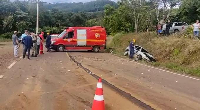 Acidente na ERS-420 entre Aratiba e Itá deixa dois feridos