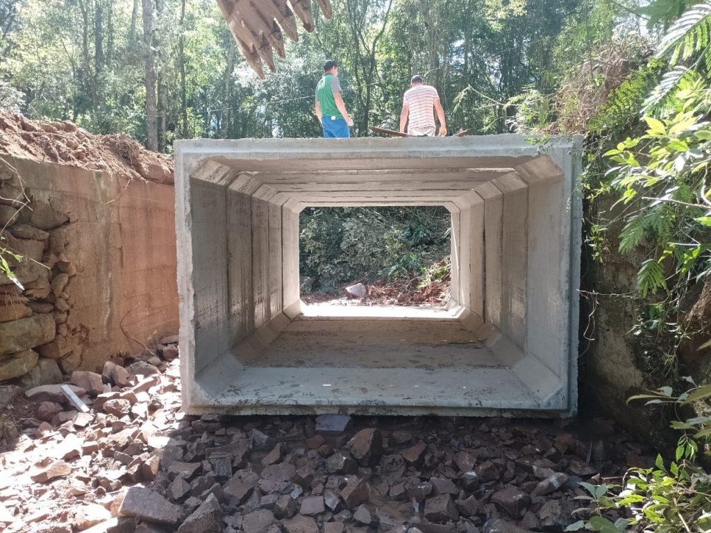 Galerias em concreto são instaladas em Seara